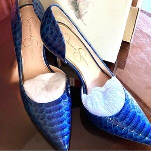 Jessica Simpson Vibrant Blue Textured Pumps